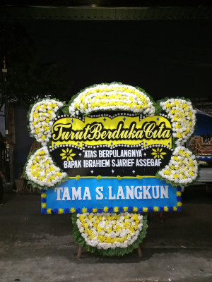 Papan Bunga Duka di Serasan